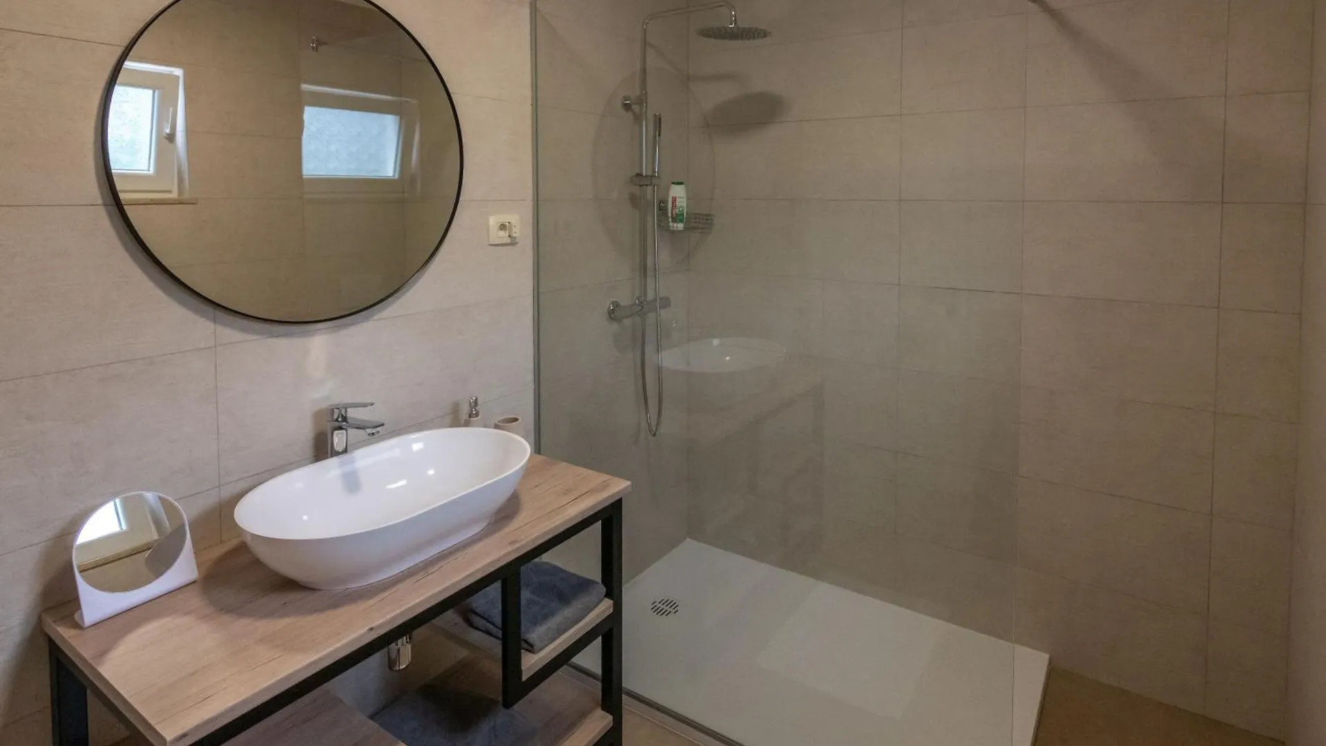Tulisevica Apartman Zgodic